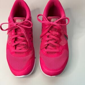 Nike Flex Run Running Shoes Size 7 Pink Athleisure Lightweight High Performance